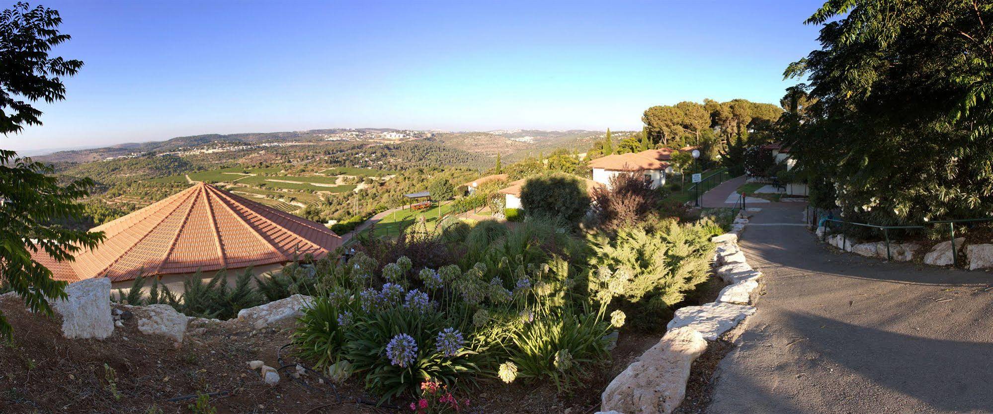 Shoresh Green Hills