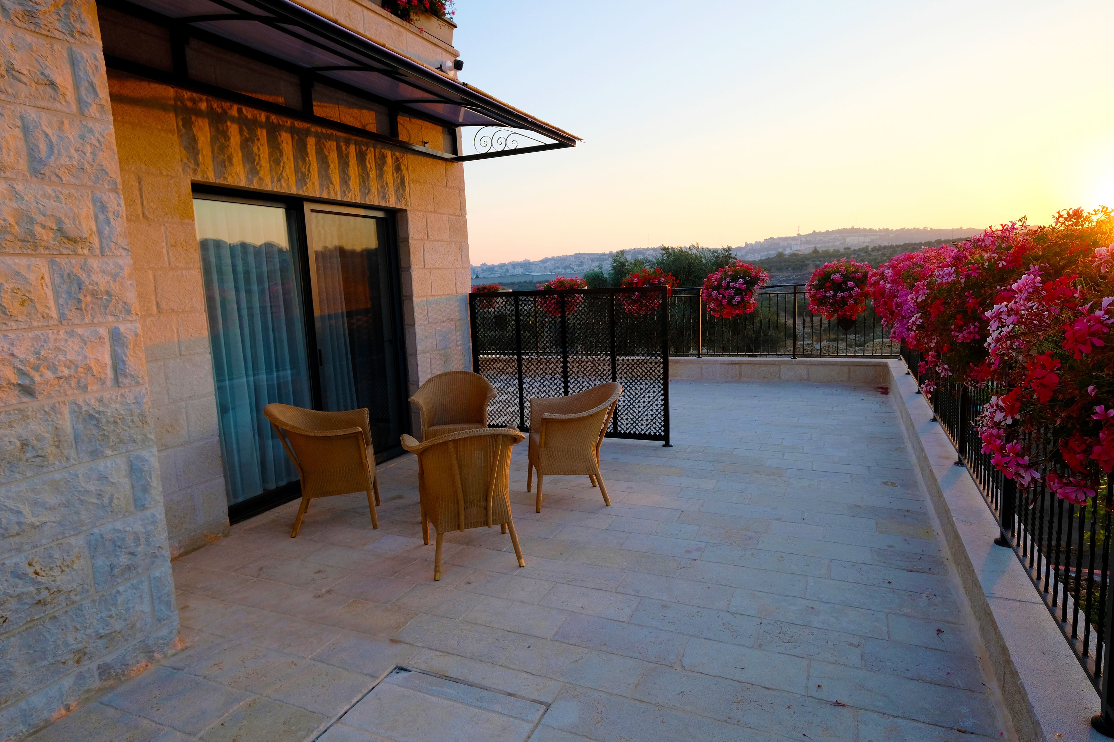 Tantur Hills Hotel