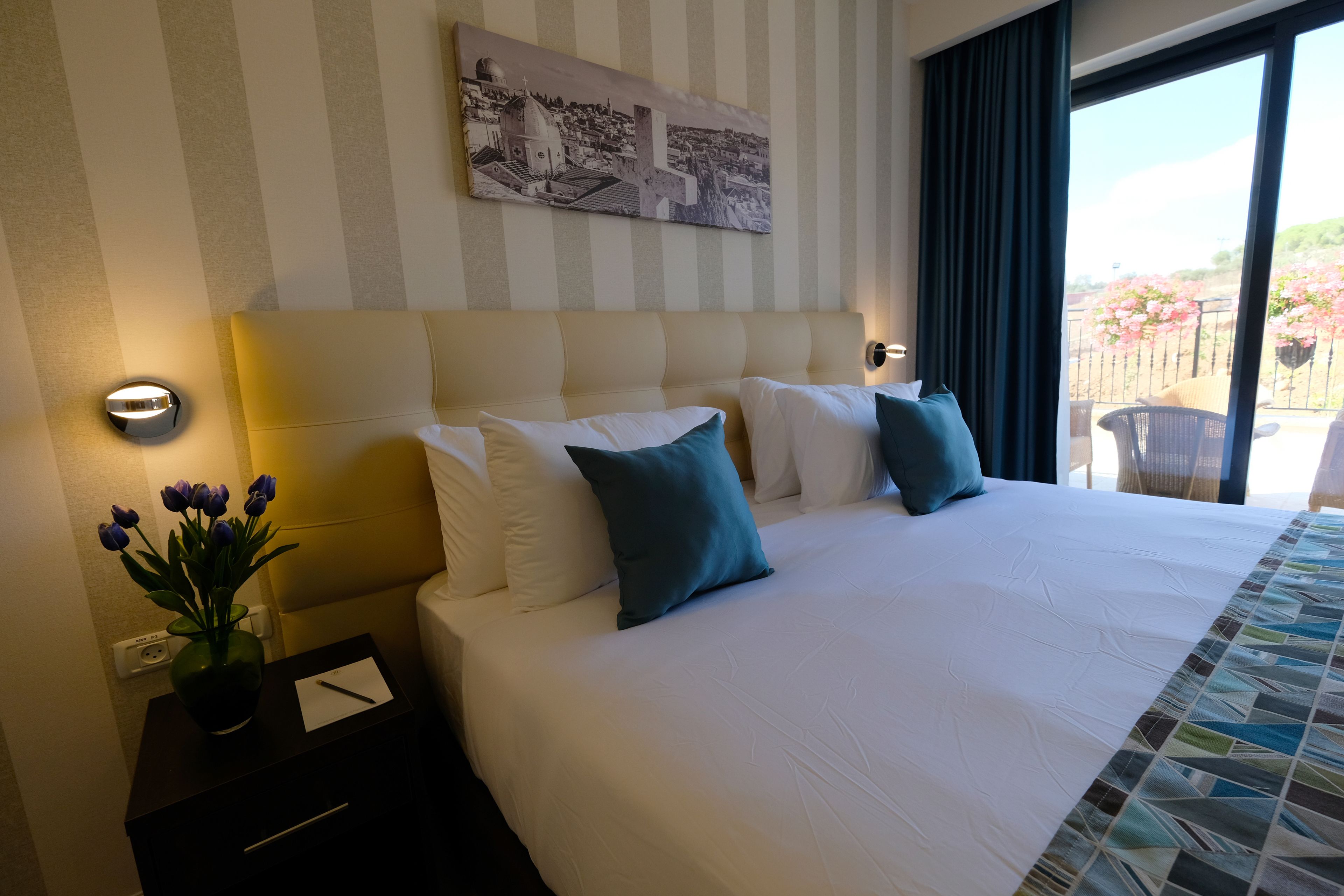 Tantur Hills Hotel