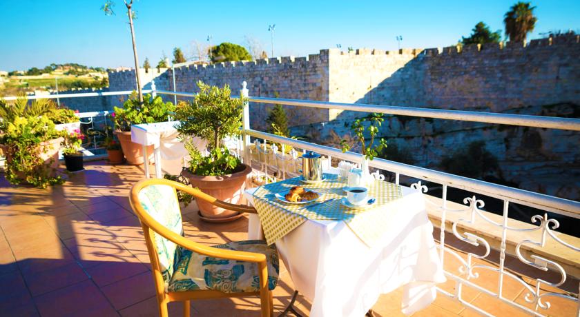 The Golden Walls Hotel