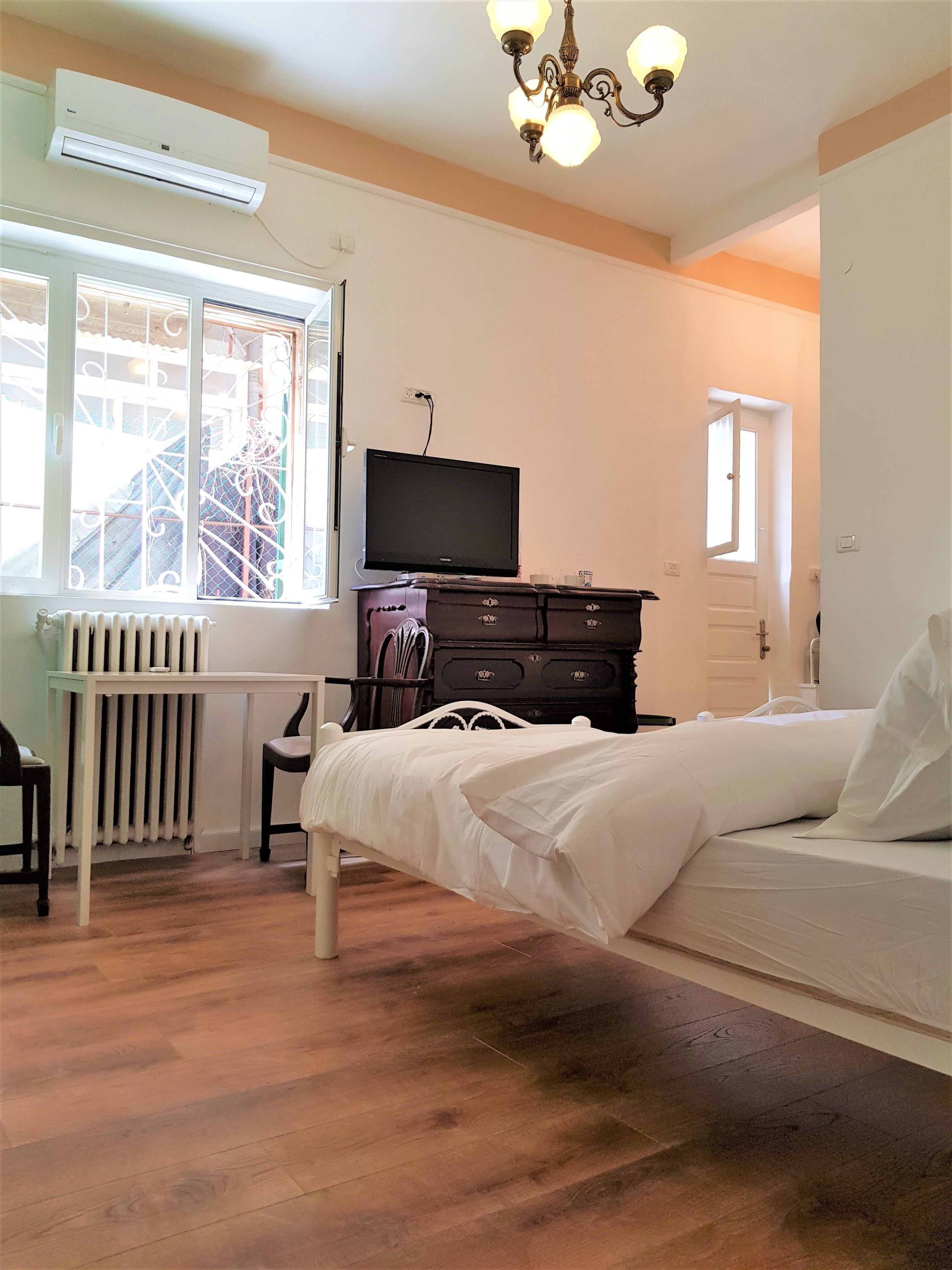 Tzefania Apartments Hotel