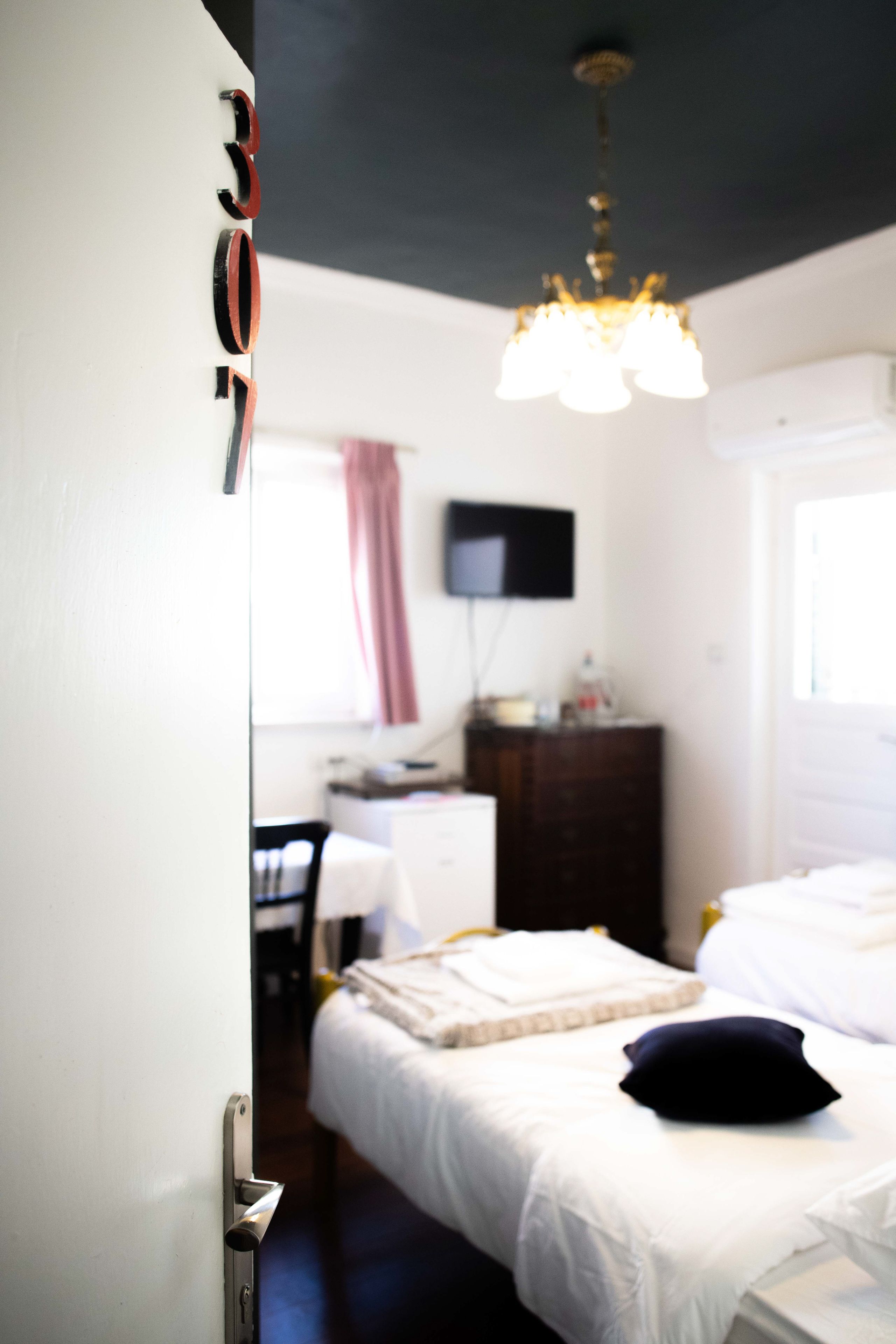 Tzefania Apartments Hotel