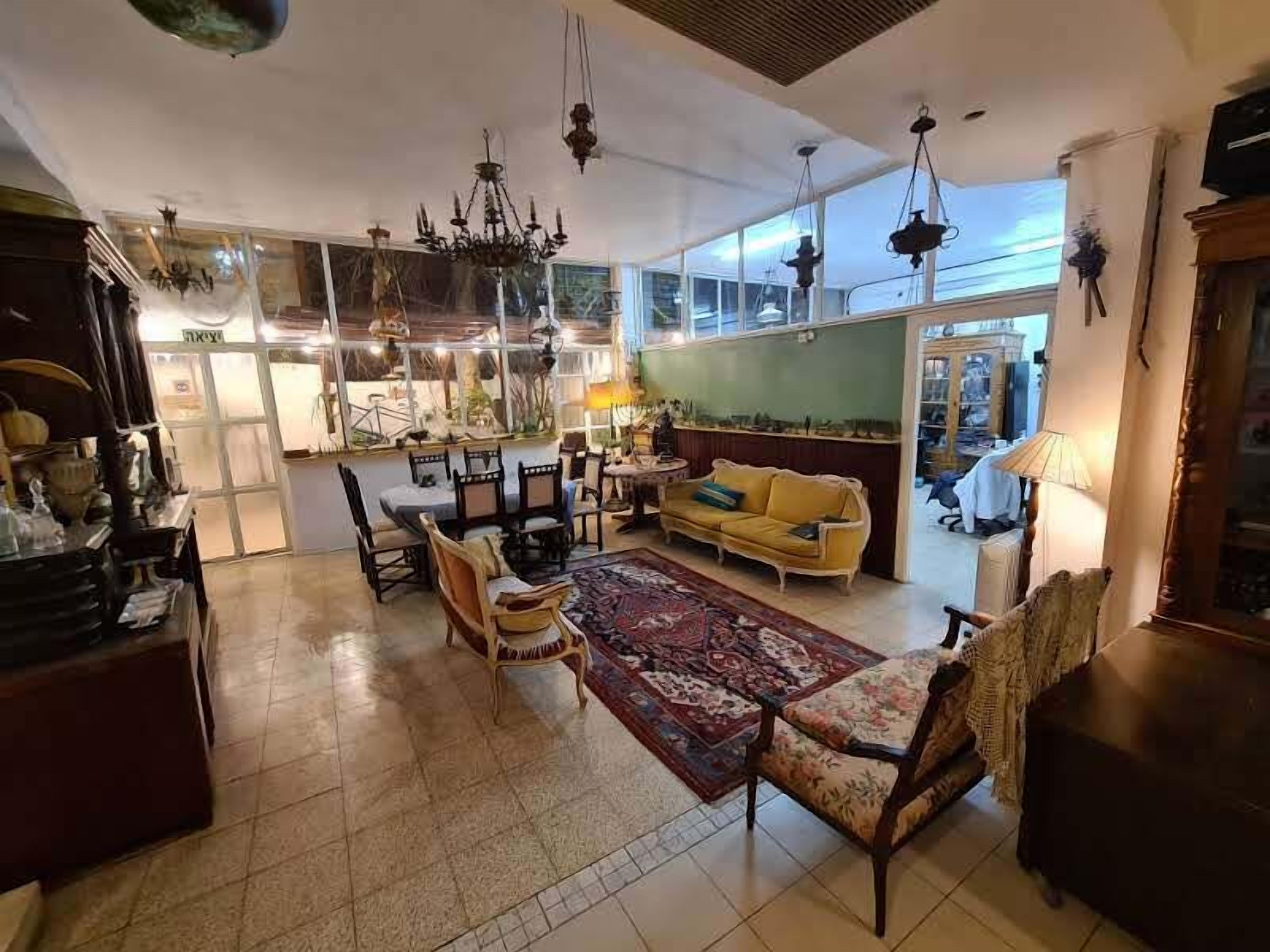 Tzefania Apartments Hotel