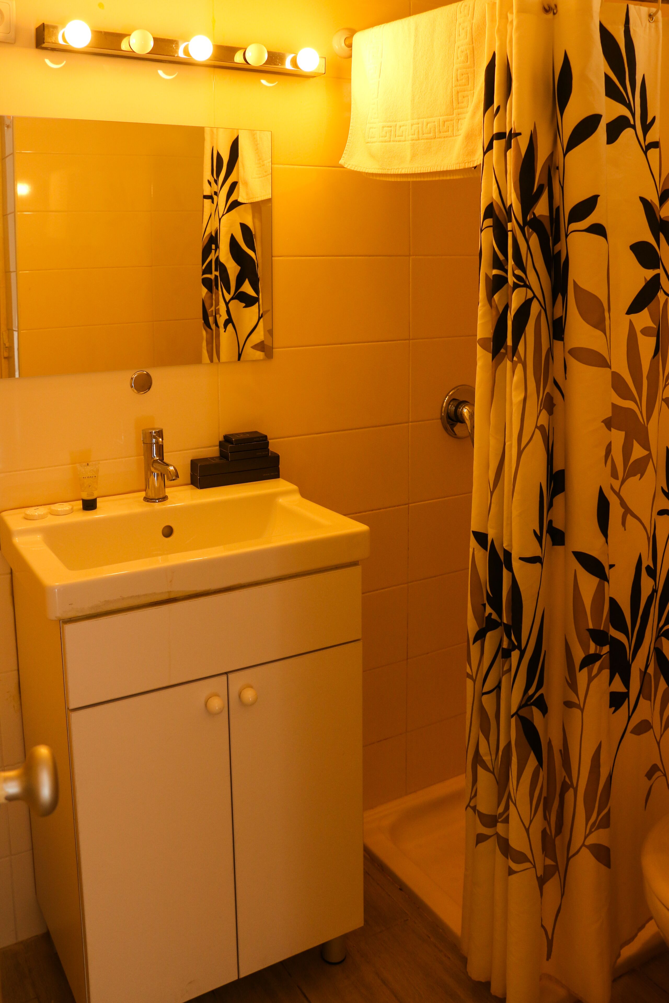 Tzefania Apartments Hotel