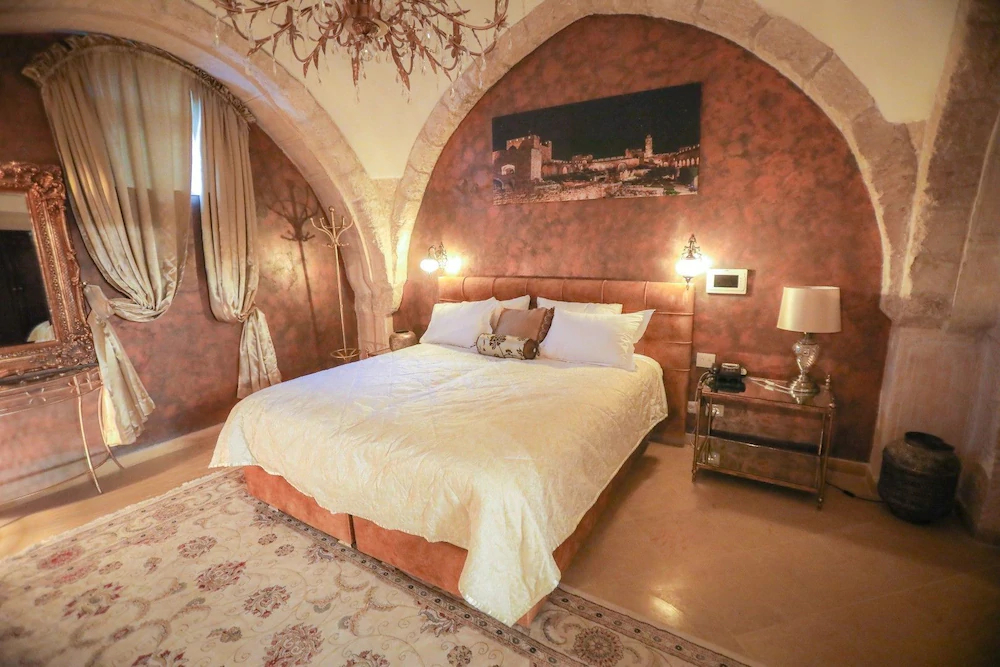 Western Wall Luxury House