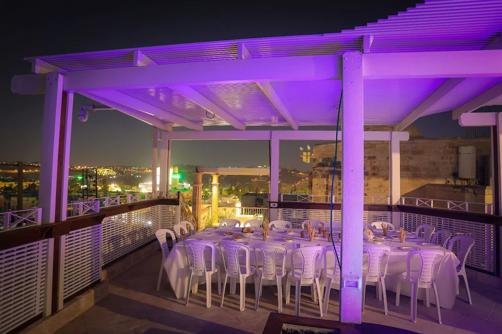 Western Wall Luxury House