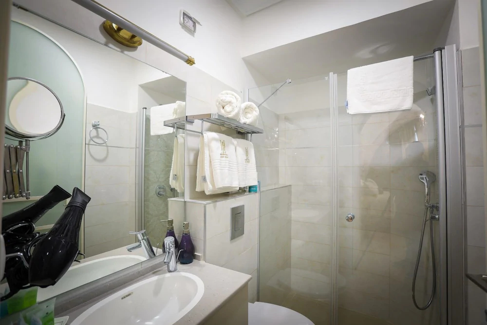 Western Wall Luxury House