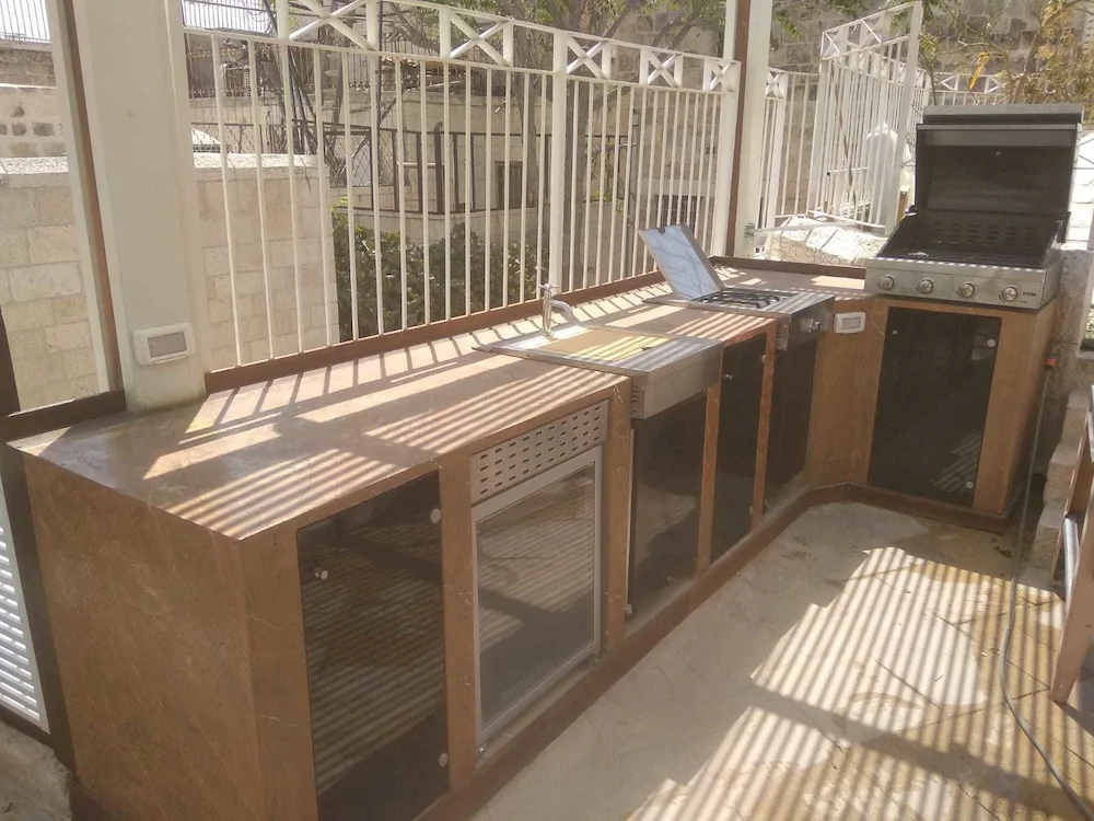 Western Wall Luxury House