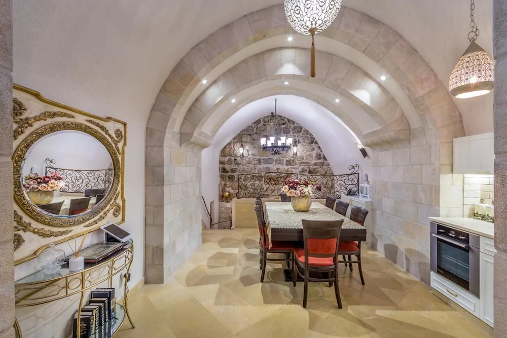 Western Wall Luxury House