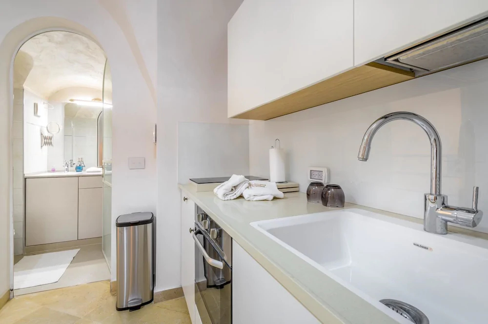 Western Wall Luxury House