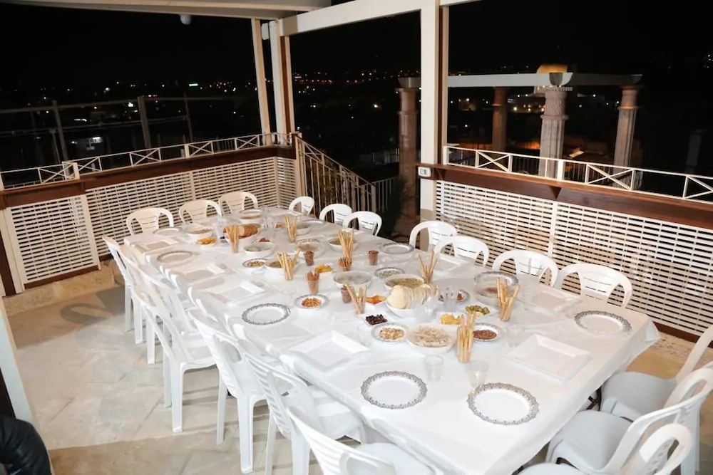 Western Wall Luxury House