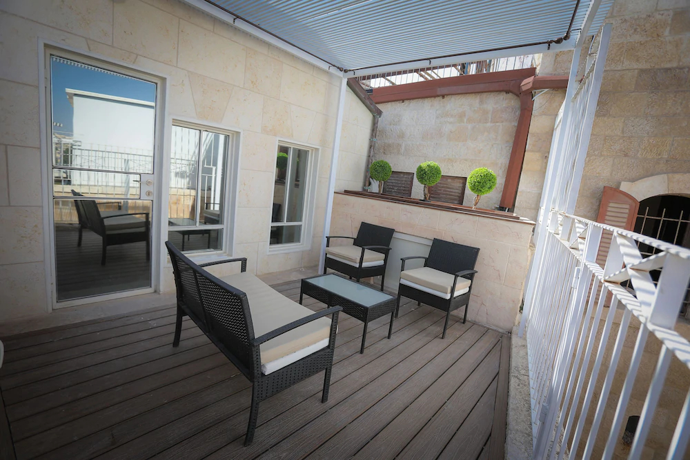 Western Wall Luxury House