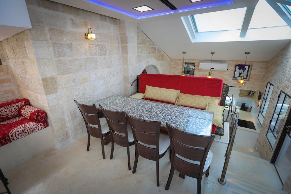 Western Wall Luxury House