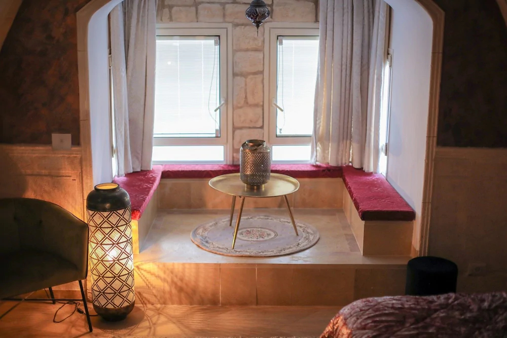 Western Wall Luxury House