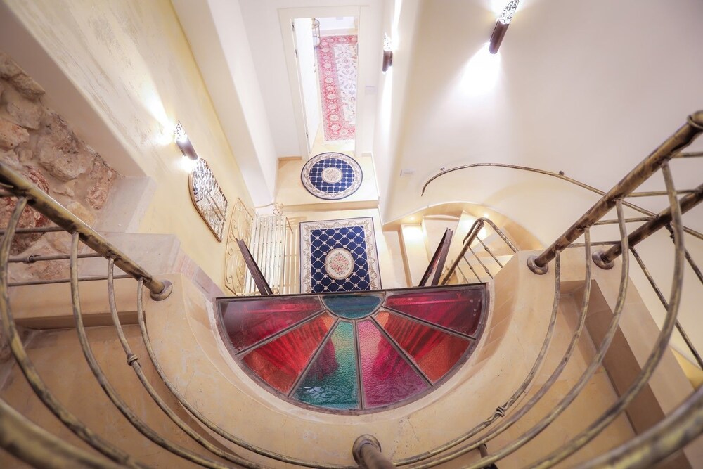 Western Wall Luxury House