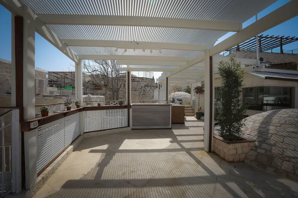 Western Wall Luxury House