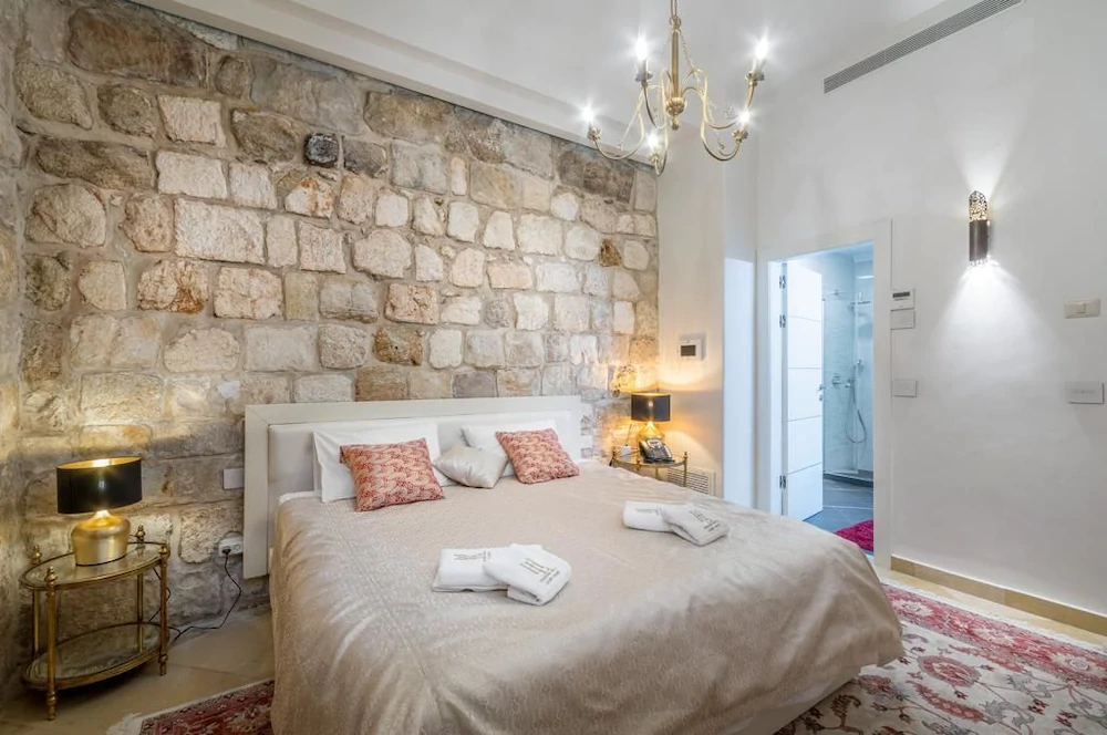 Western Wall Luxury House