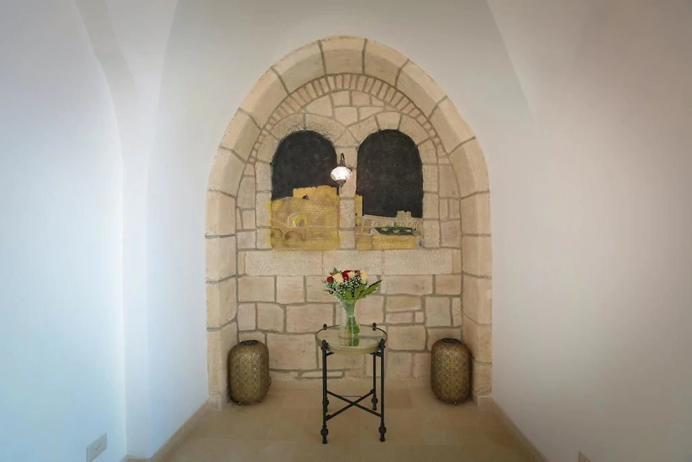 Western Wall Luxury House