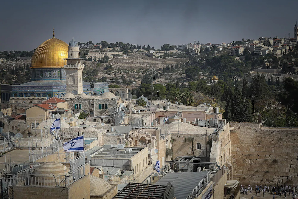 Western Wall Luxury House