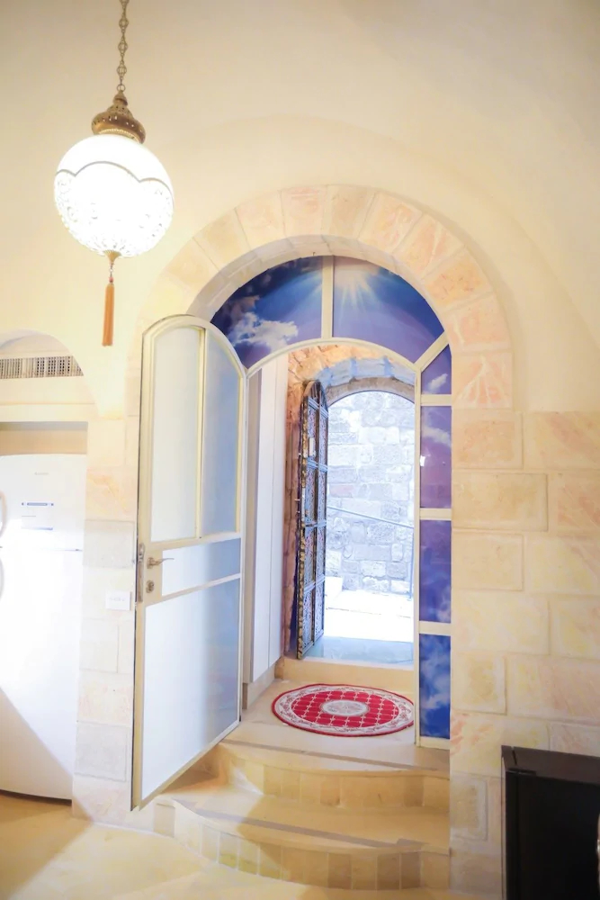 Western Wall Luxury House