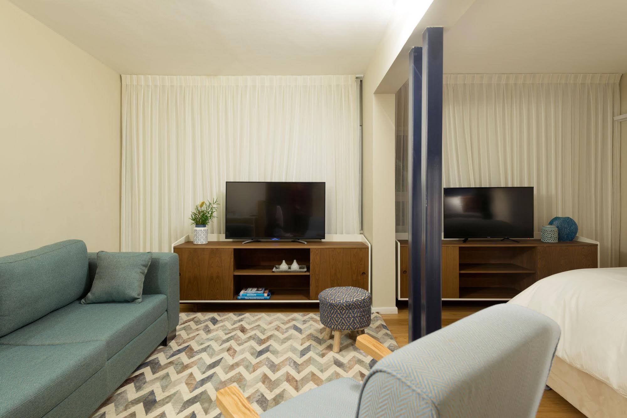 NEA Hotel