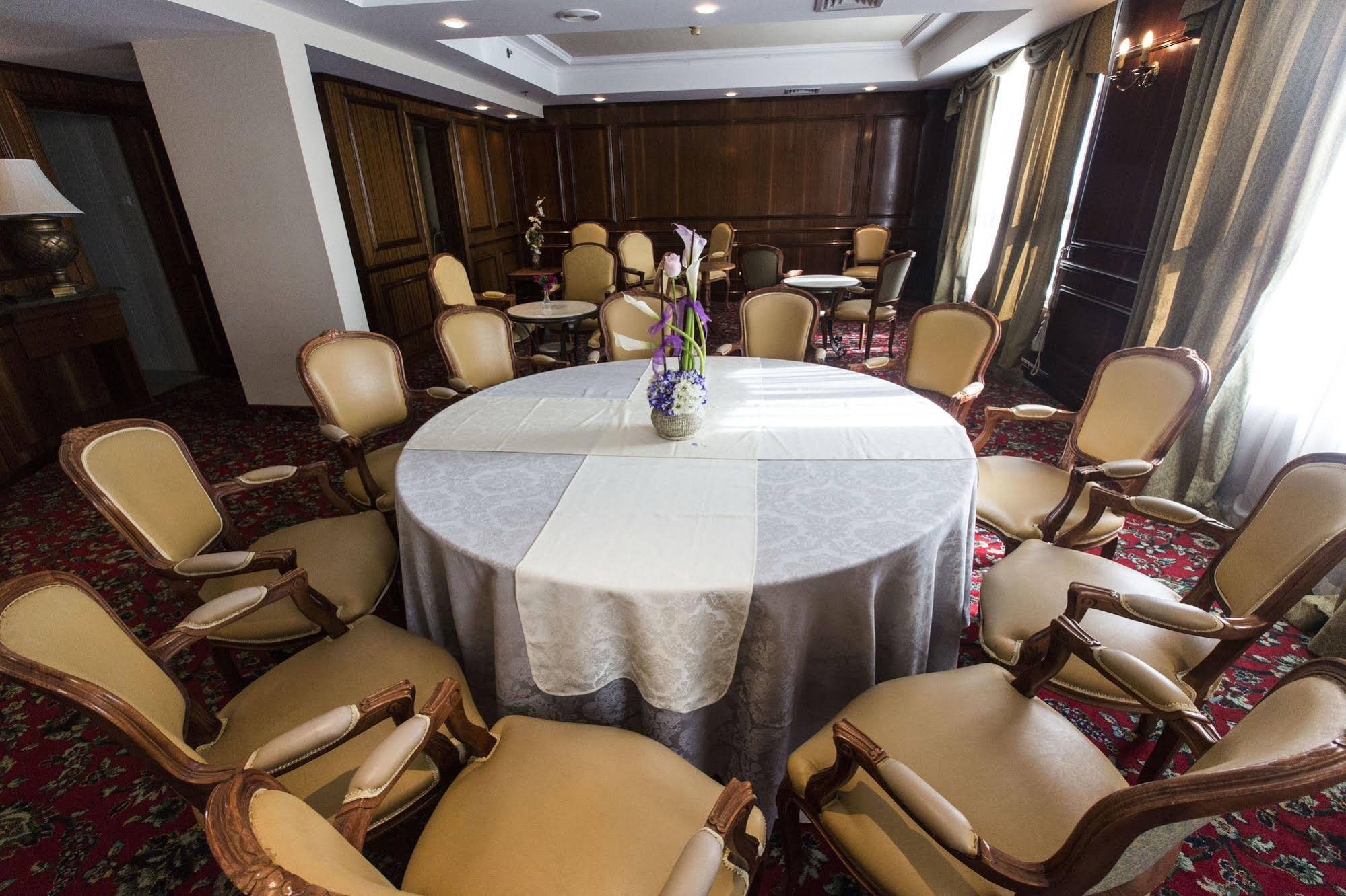 Plaza Nazareth Illit Hotel