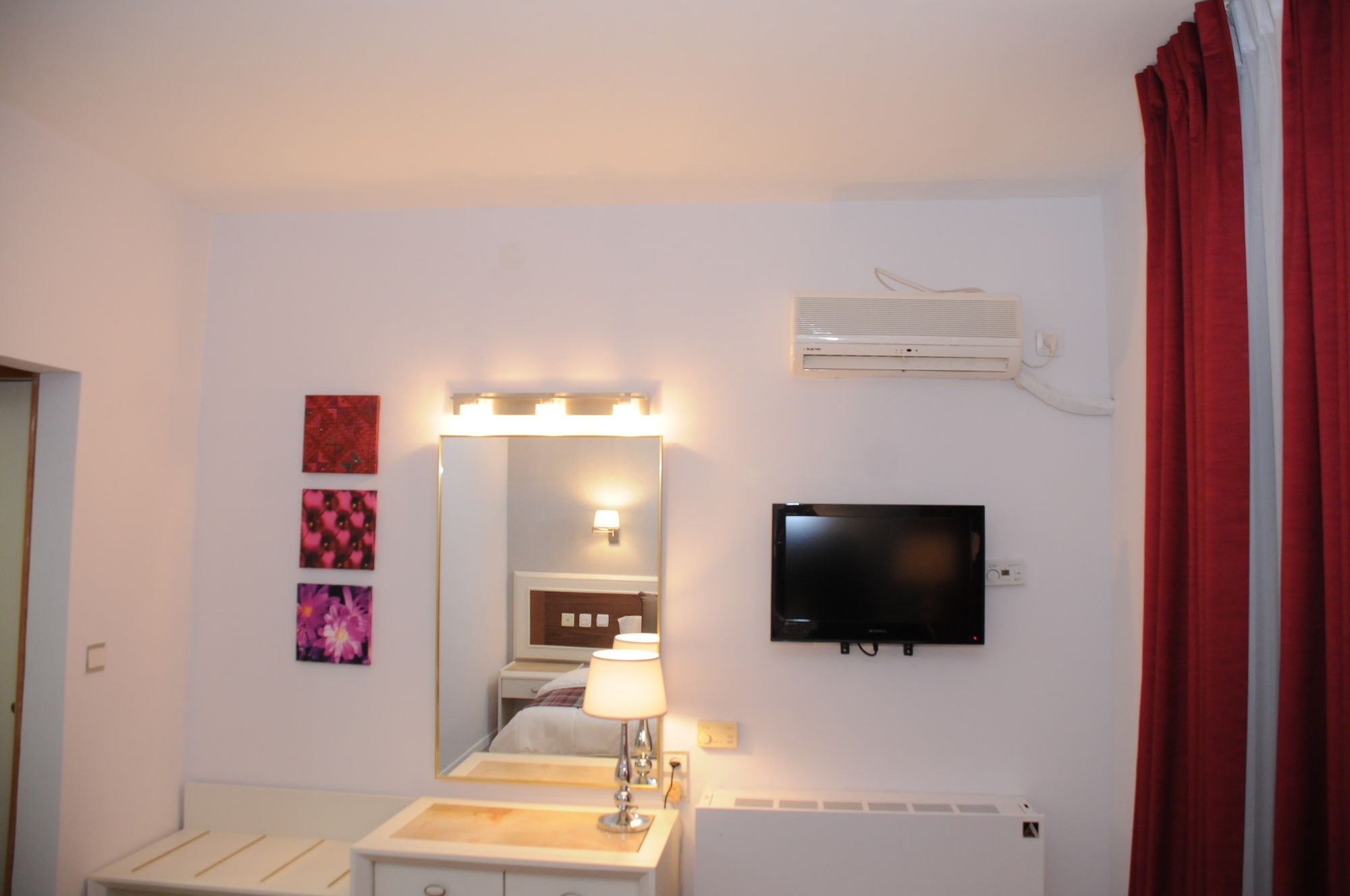 Tabar Hotel