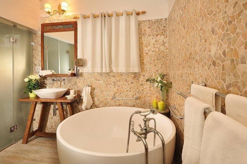 Pina Balev Inn