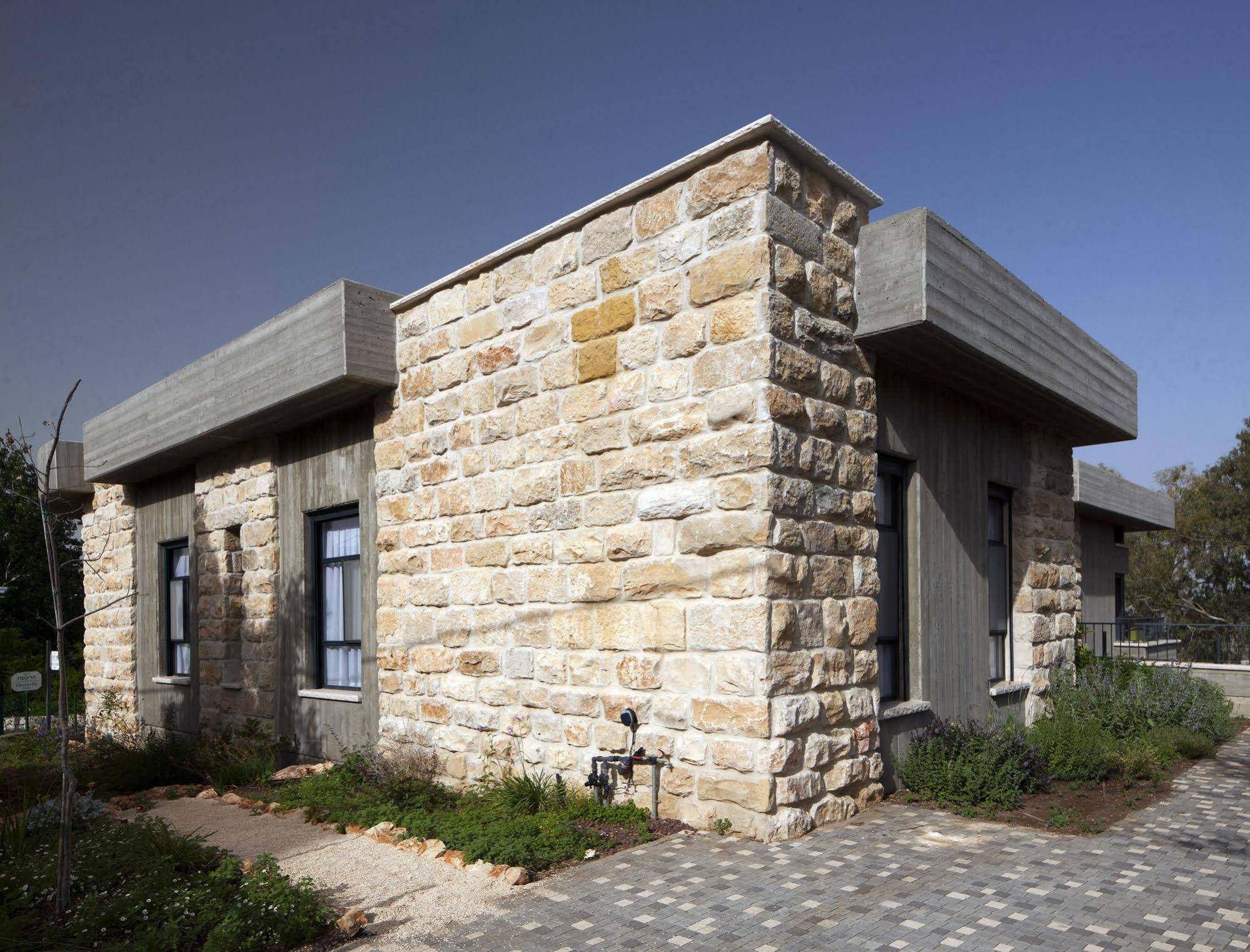 Pnai Villa
