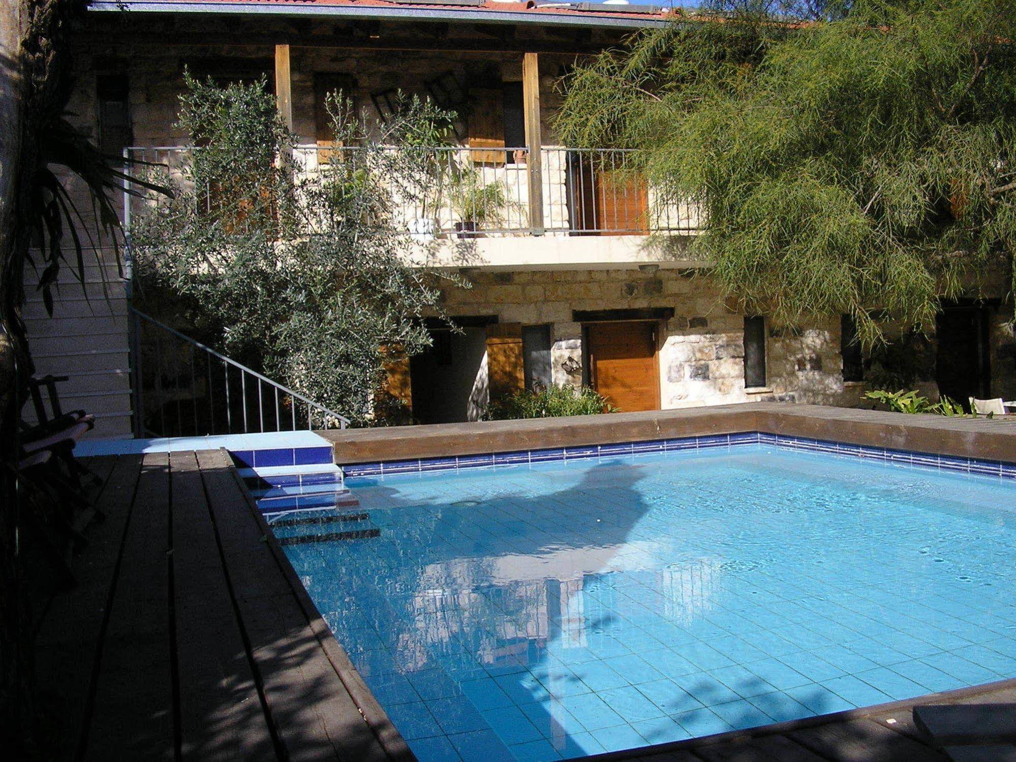 Shulamit Yard