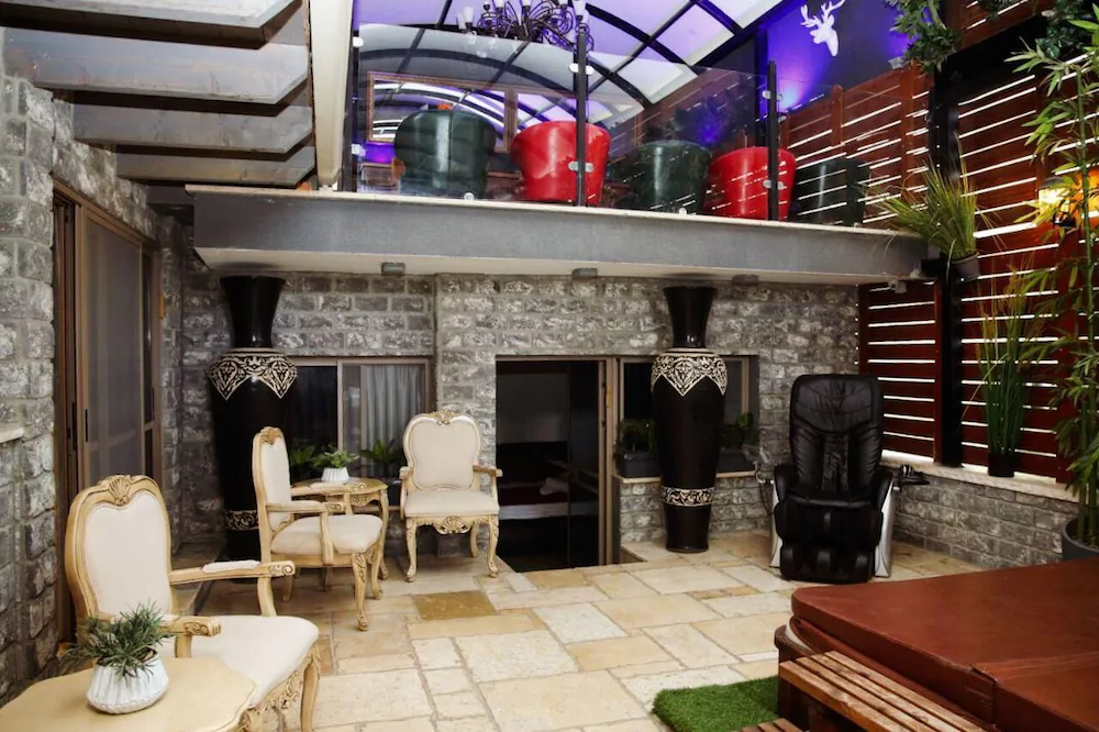 The Belvedere Boutique Suite