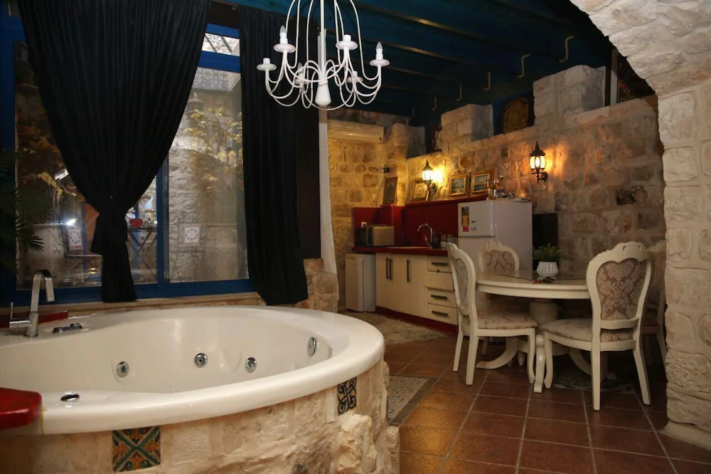 The Belvedere Boutique Suite