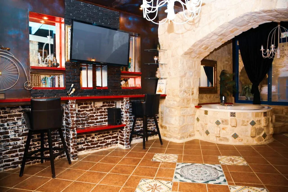 The Belvedere Boutique Suite