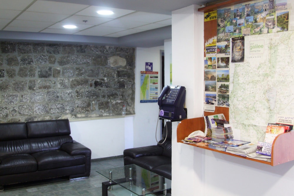 Aviv Hostel