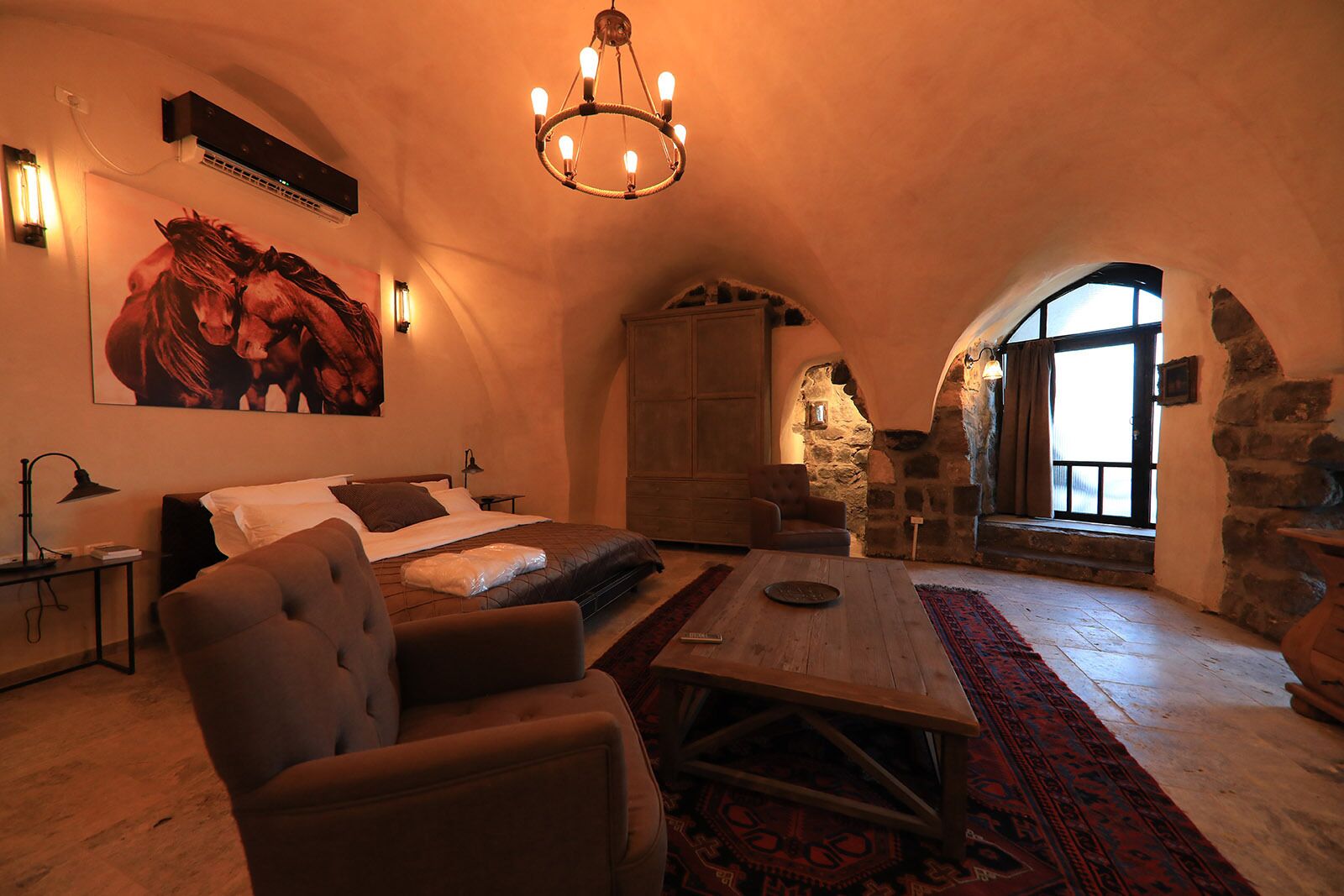 Dona Castle