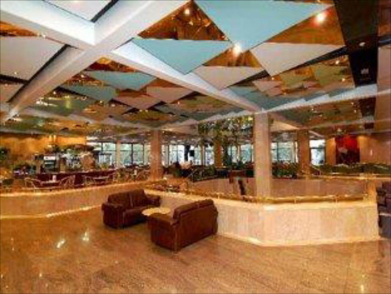 Gai Beach Resort Spa Hotel