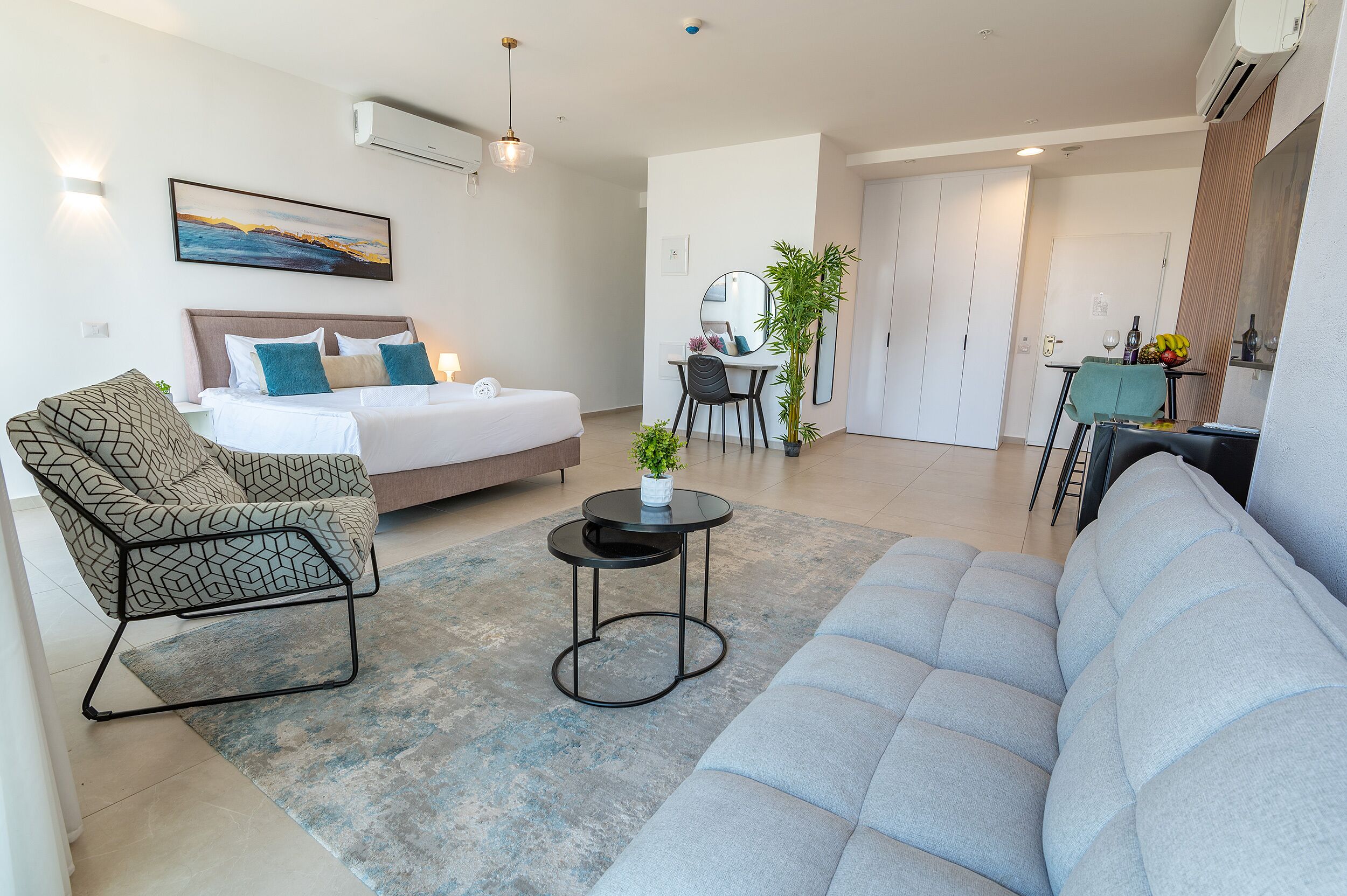 Hi-Yam SeaView Apartments & Suites