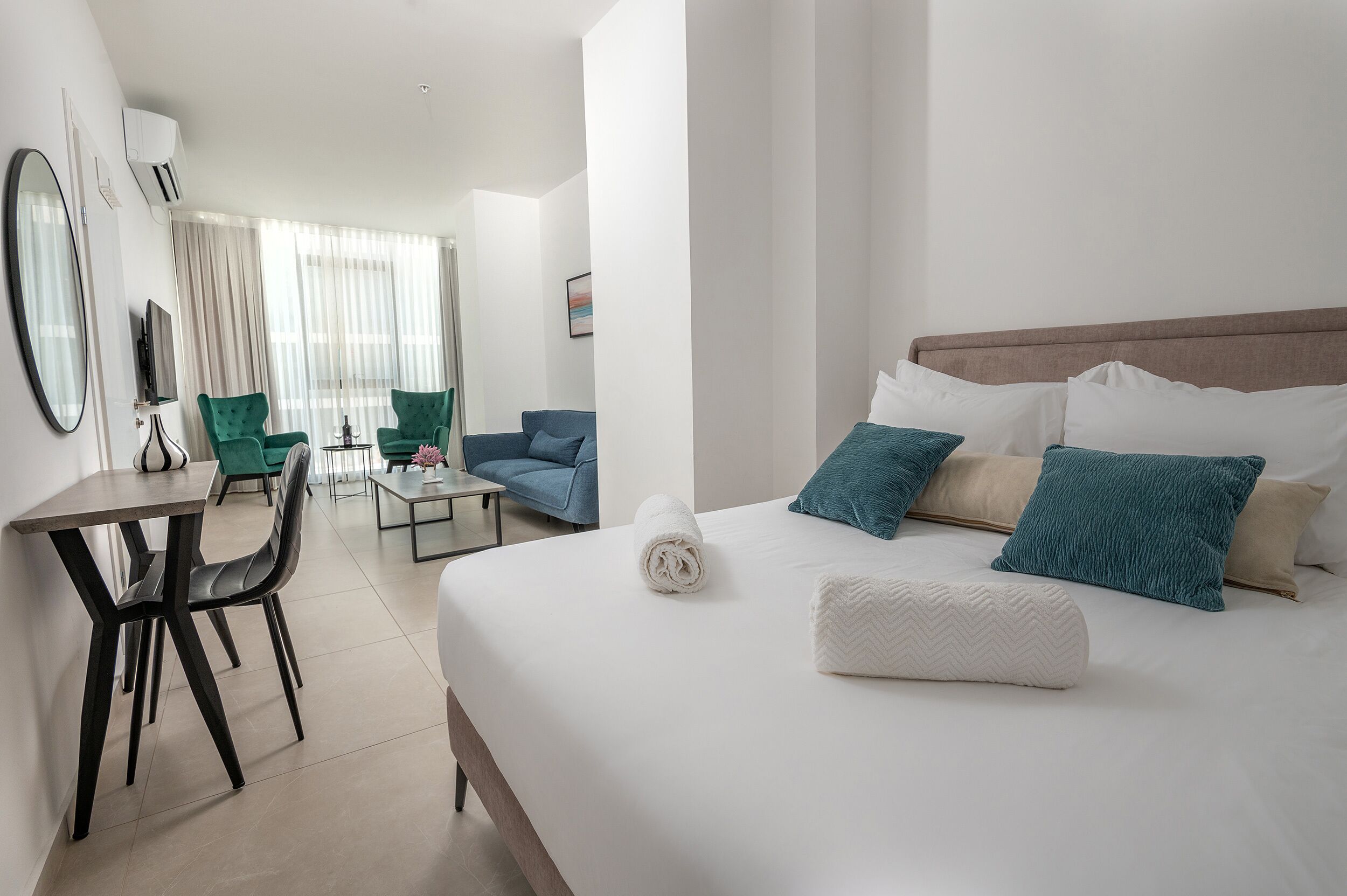 Hi-Yam SeaView Apartments & Suites