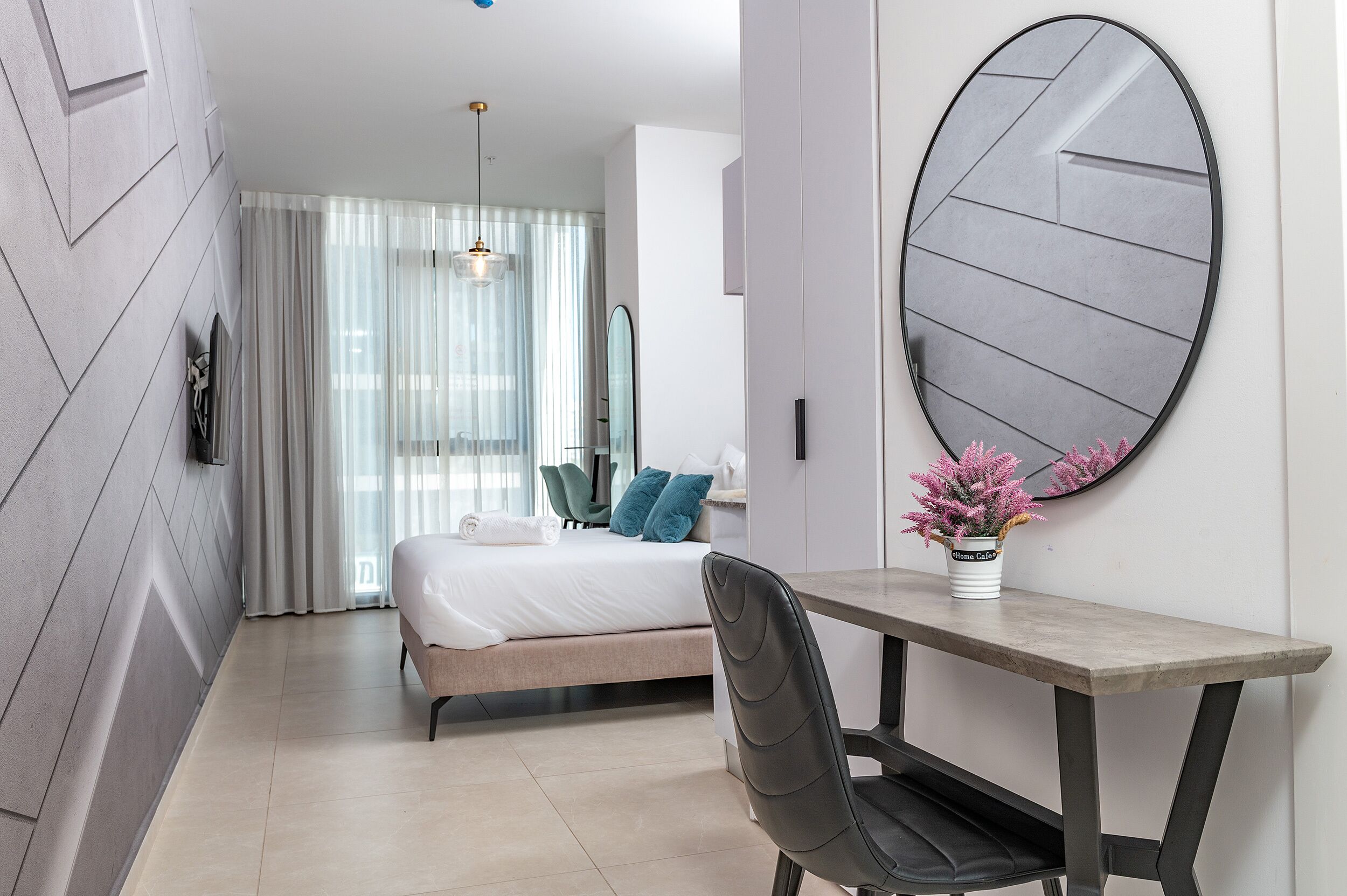 Hi-Yam SeaView Apartments & Suites