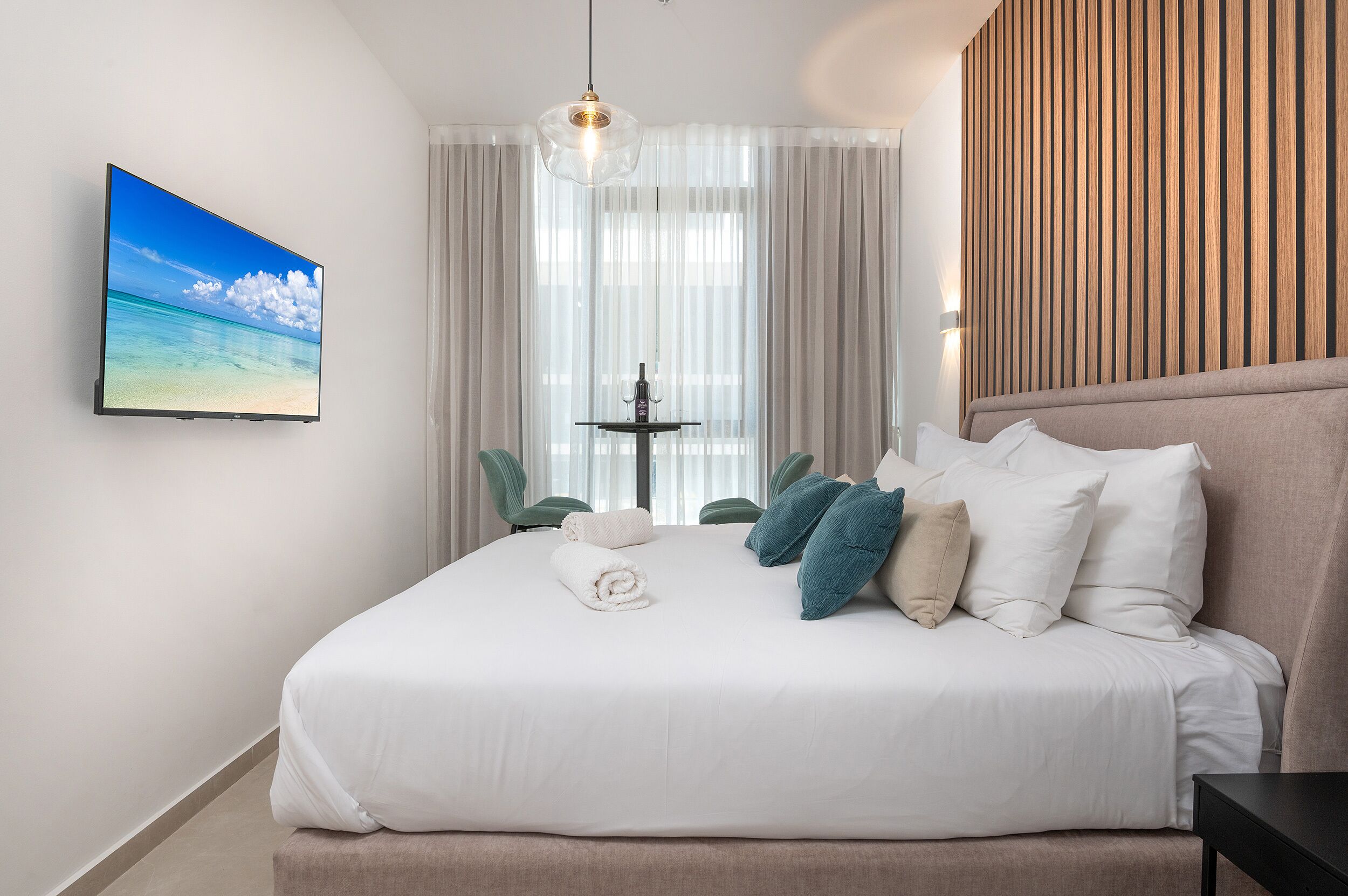 Hi-Yam SeaView Apartments & Suites
