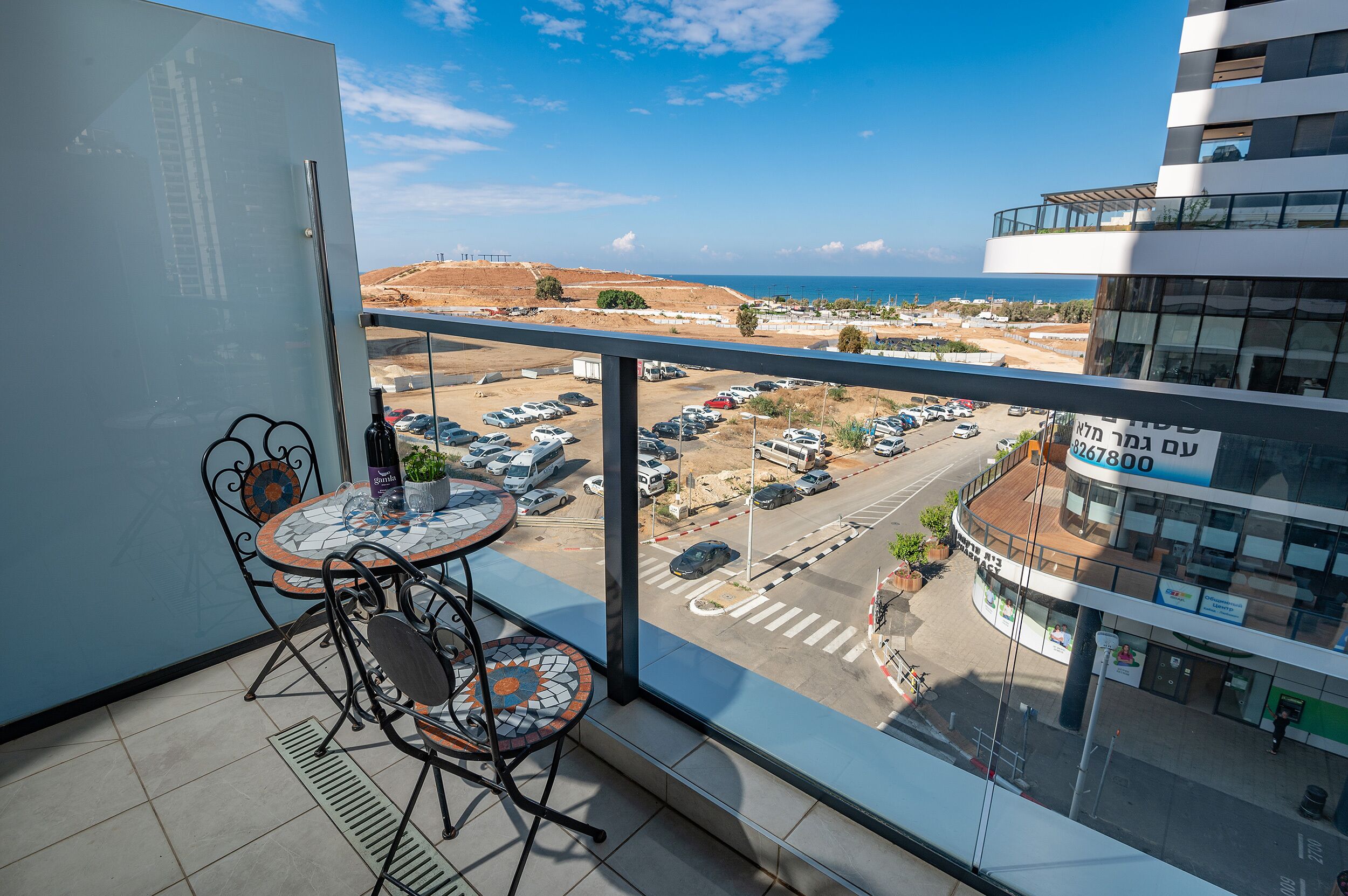 Hi-Yam SeaView Apartments & Suites