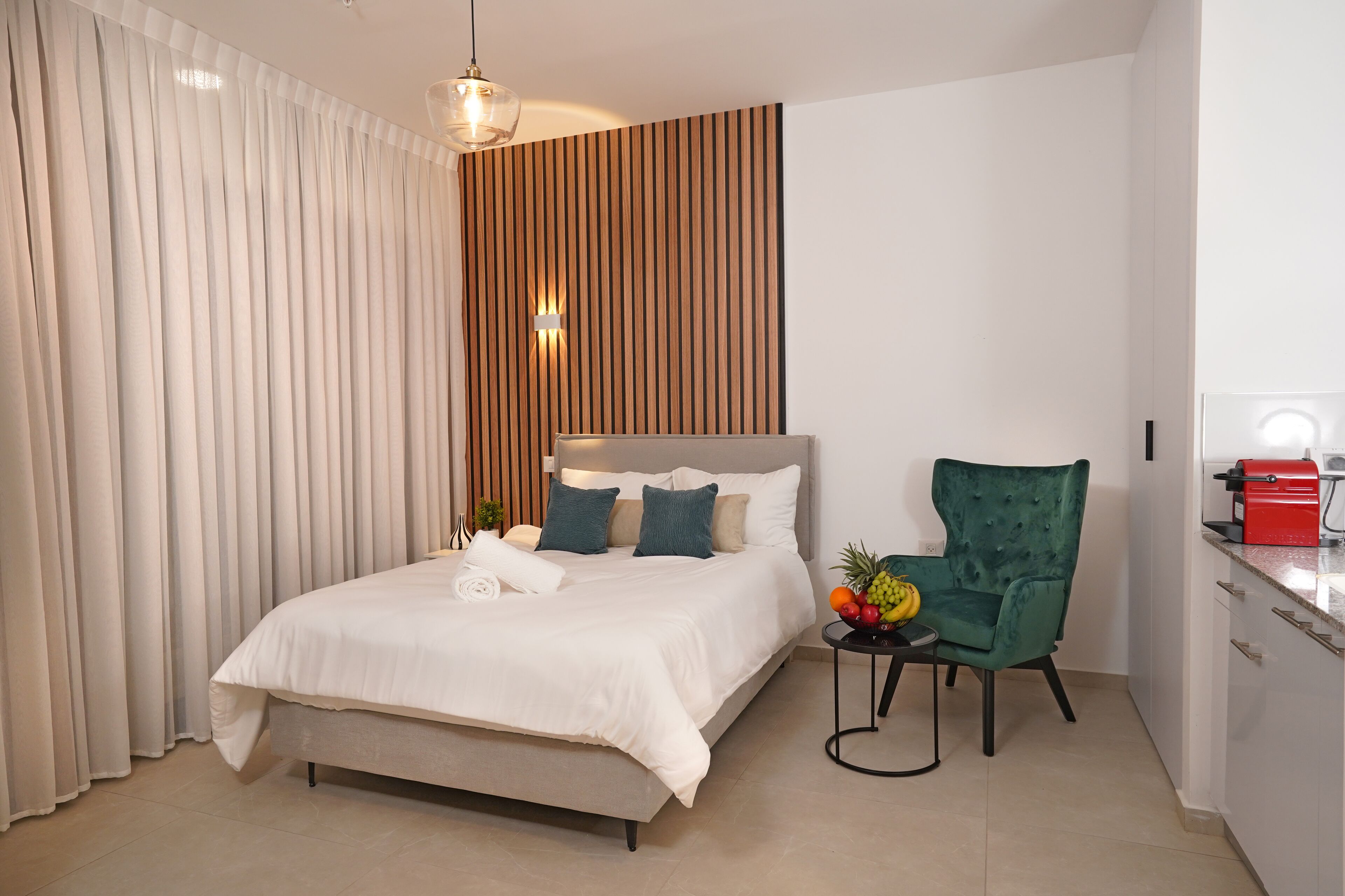 Hi-Yam SeaView Apartments & Suites