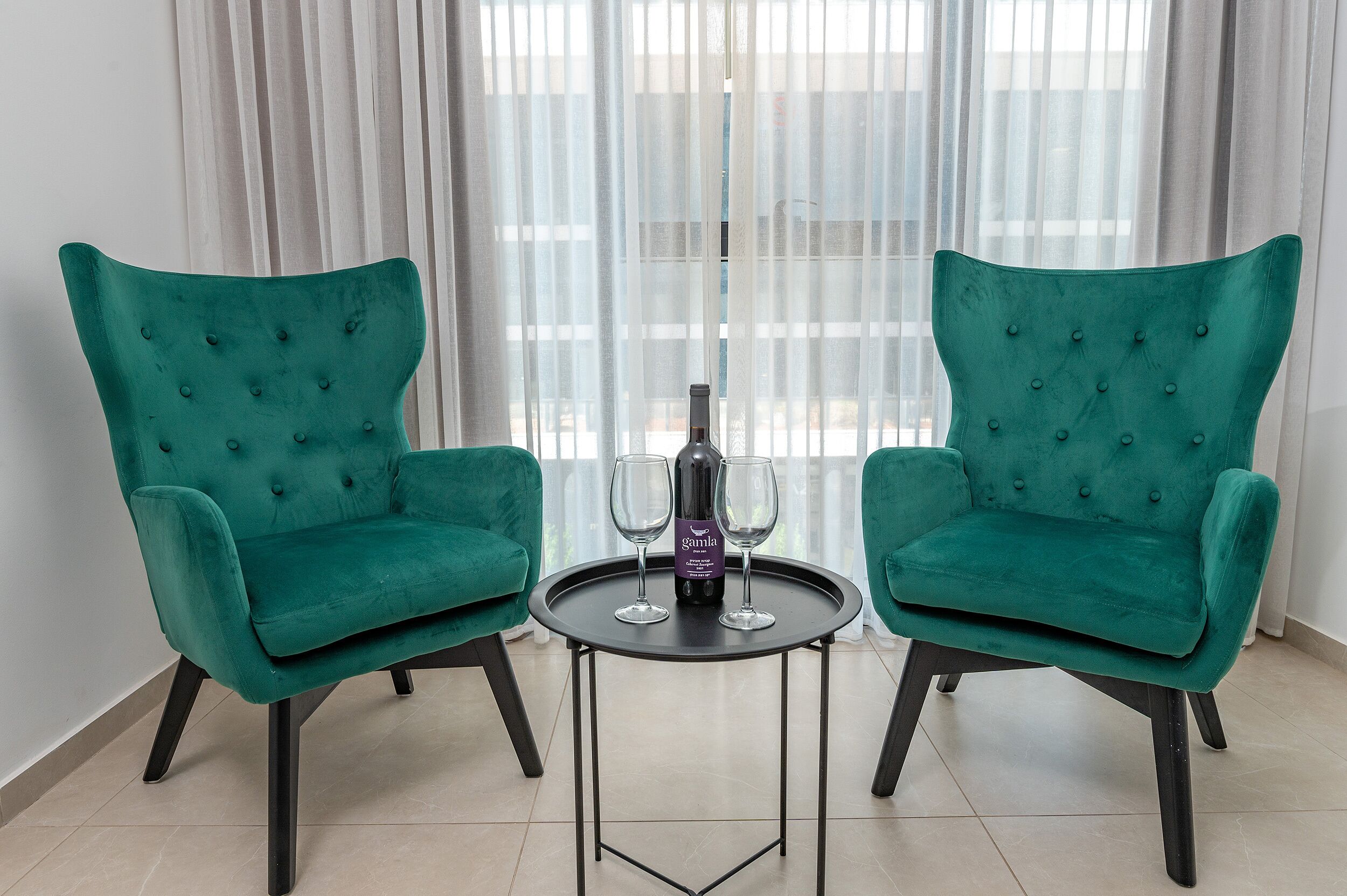 Hi-Yam SeaView Apartments & Suites
