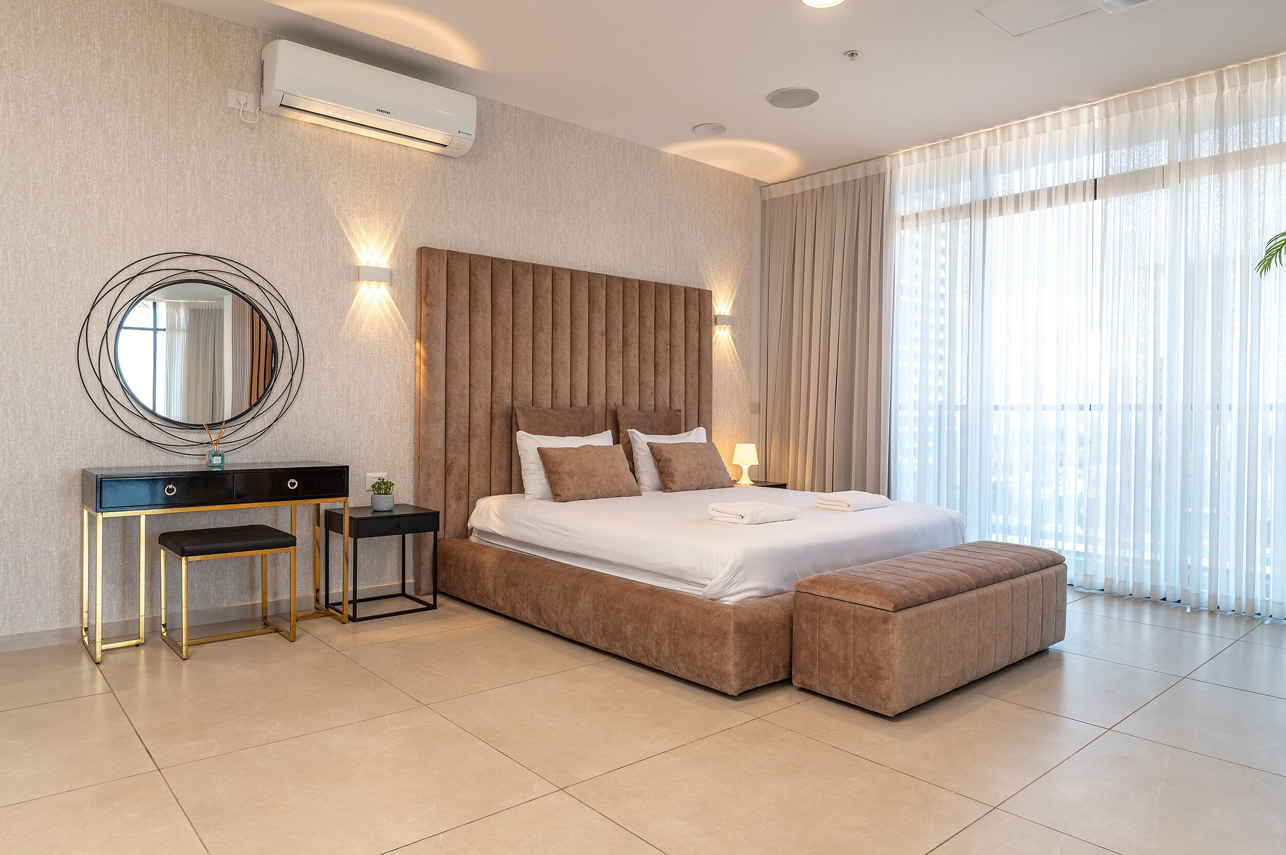 Hi-Yam SeaView Apartments & Suites