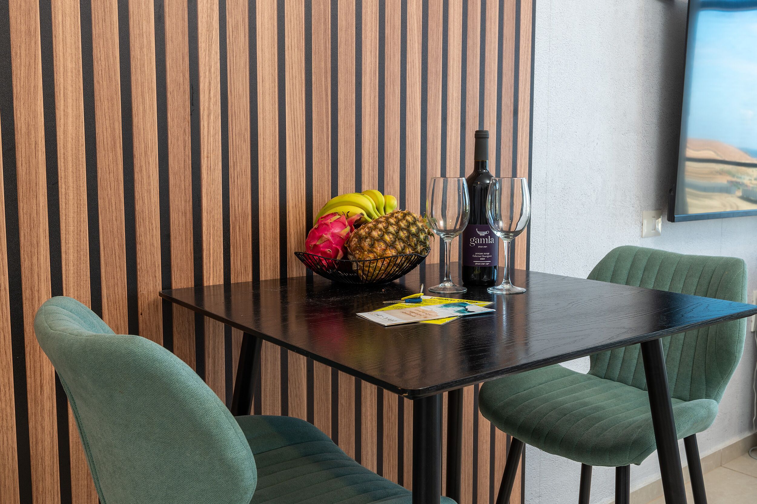 Hi-Yam SeaView Apartments & Suites