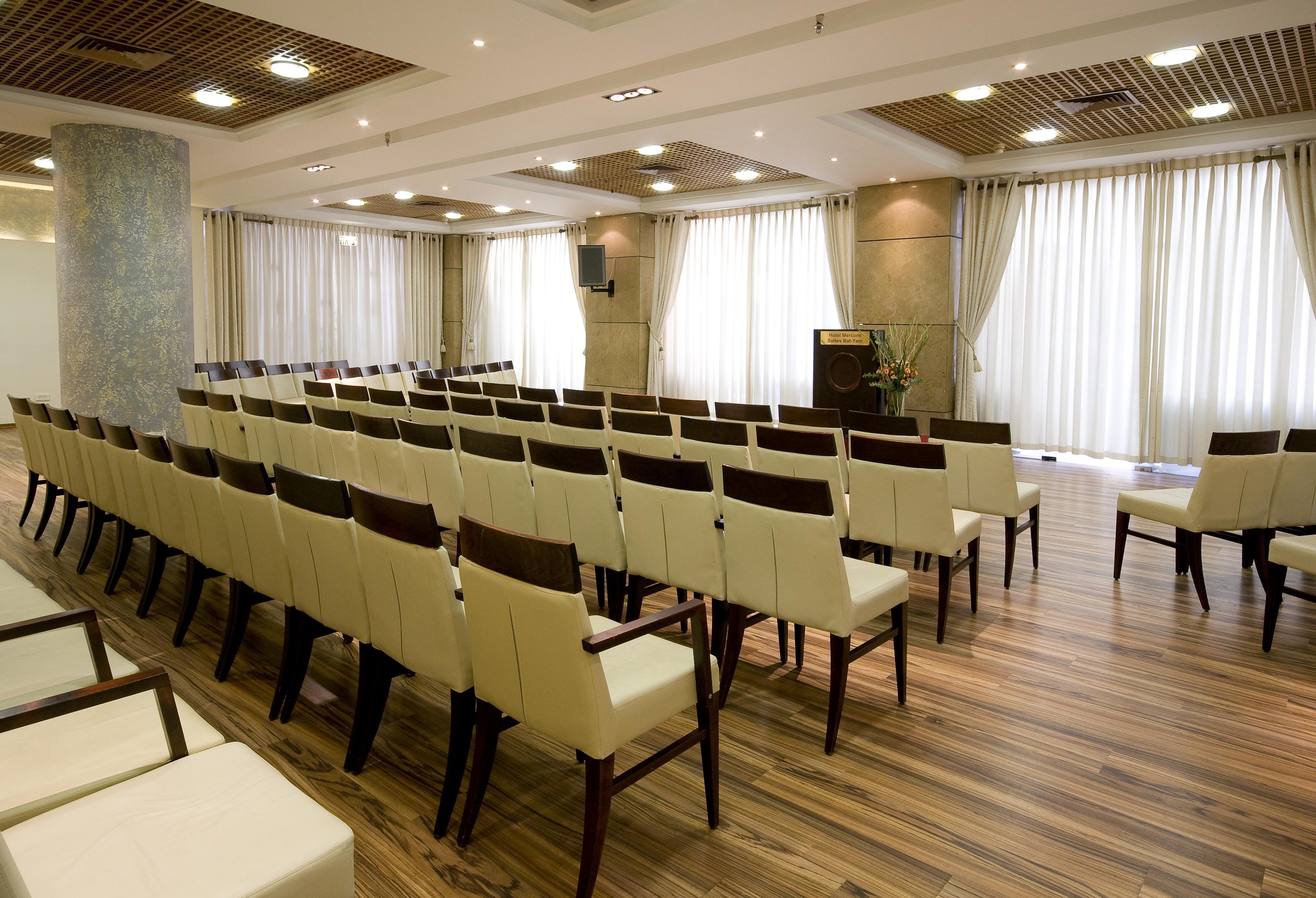 Arena Hotel Bat Yam