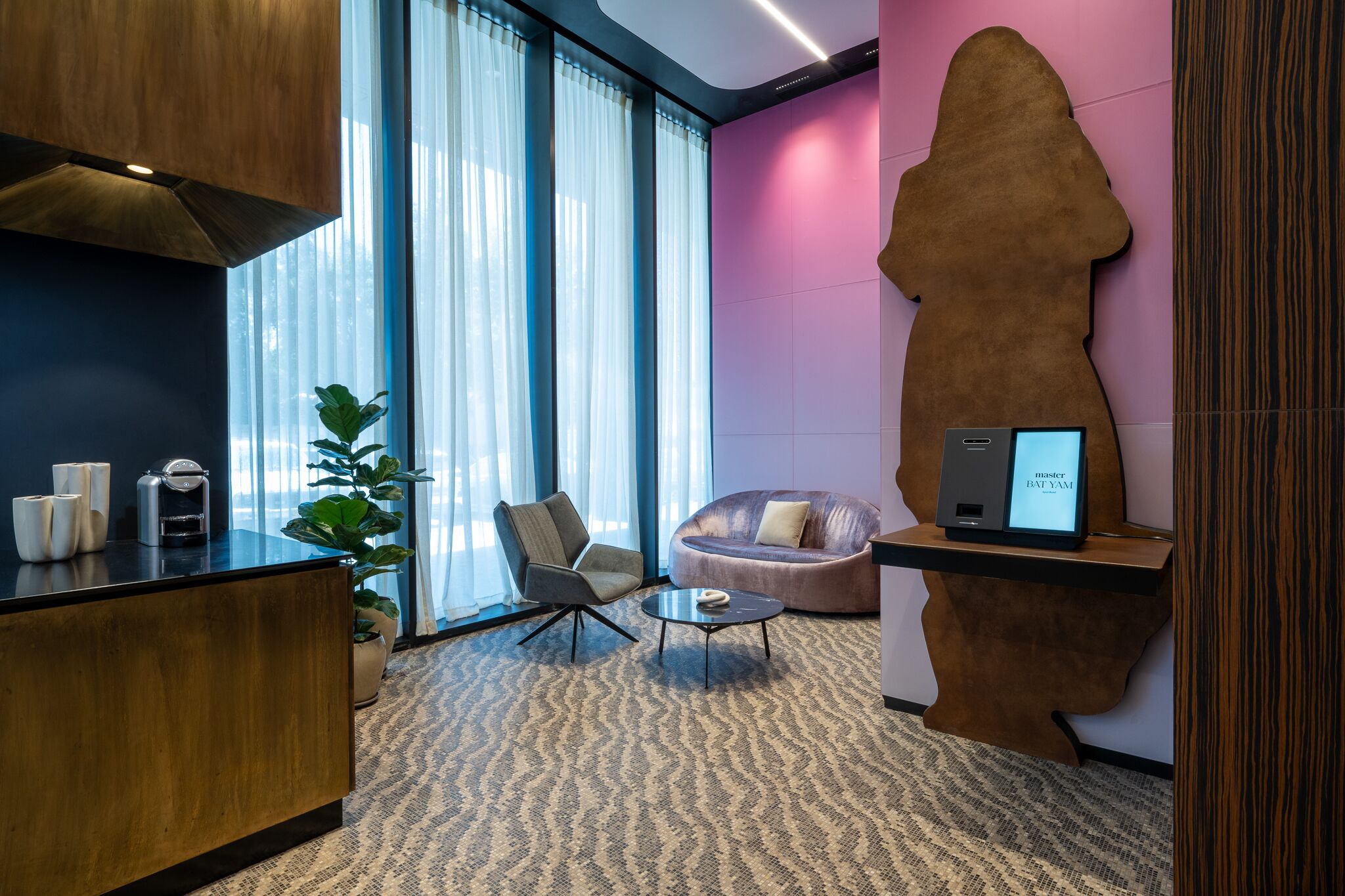 Master Bat Yam Aparthotel