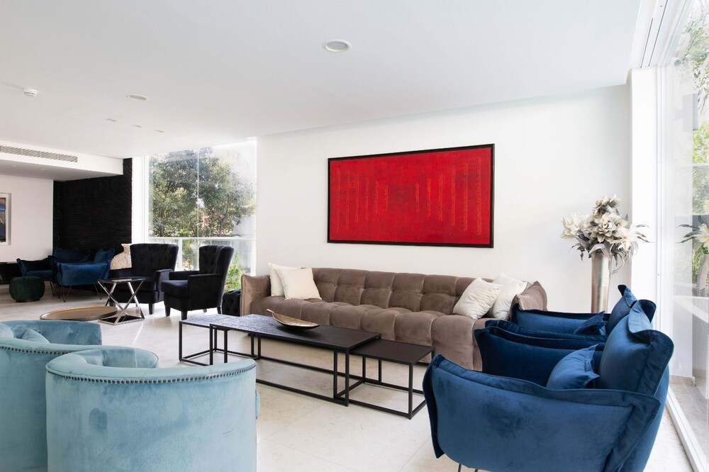 Alma Suites
