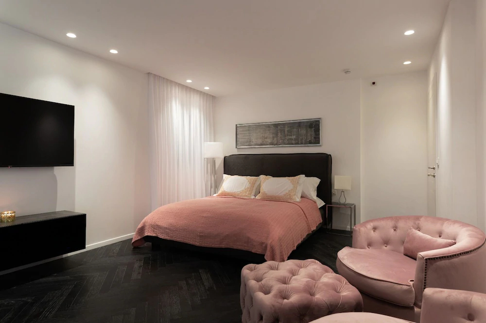 Alma Suites