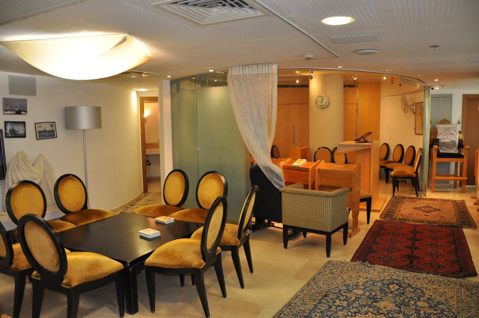 Hosteeva Marina Luxury Suite